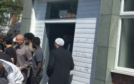 השכונה באנגליה בה 50% לא דוברים אנגלית (צילום: צילום מסך: דיילי מייל)