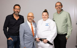 רז הרשקו וקובי אוז (צילום: מיכה לובטון)