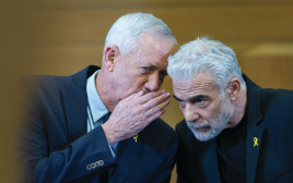בני גנץ ויאיר לפיד (צילום: יונתן זינדל, פלאש 90)