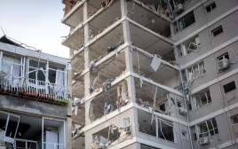 פגיעה ישירה בבת ים (צילום: חיים גולדברג, פלאש 90)