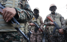 כוחות הבסיג' (צילום: Majid Asgaripour/WANA (West Asia News Agency) via REUTERS)