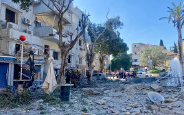 זירת נפילה בחיפה (צילום: יעקב בן שלום)