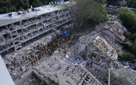 נזק מירי הטילים לעבר תל אביב. 22.6.25 (צילום: אבשלום ששוני)