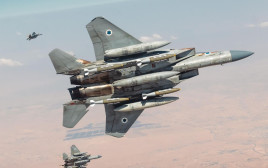 מטוסי הקרב של חיל האוויר בדרכם לגלי התקיפות באיראן (צילום: דובר צה"ל)