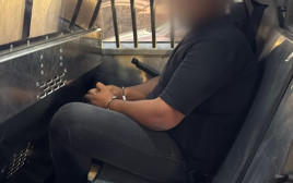 מעצר החשוד ברצח מוחמד המאם (צילום: דוברות המשטרה)