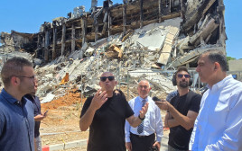 מימדי ההרס במכון וייצמן לאחר פגיעת הטיל האיראני (צילום: דוברות הכנסת)