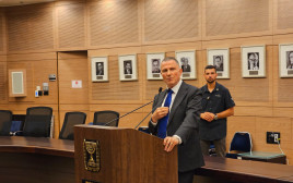 ח"כ יולי אדלשטיין (צילום: אברהם בלוך)