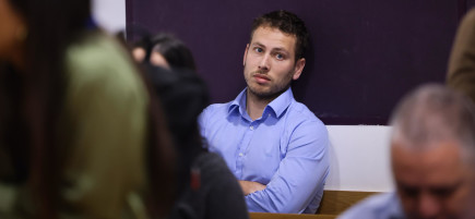 אבנר נתניהו בבית המשפט בעדות נתניהו (צילום: חיים גולדברג פלאש 90)