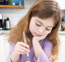 ילדה בררנית באוכל, אילוסטרציה (צילום: אינגאימג')