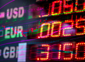 מבצעים העברות כספים גדולות לחו"ל? כך תחסכו אלפי שקלים (צילום: pexels)