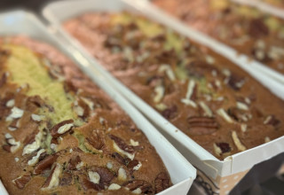 עוגות בתנור  (צילום: ליאל עזור)