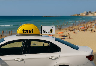 מונית Gett בחוף (צילום: בינה מלאכותית)