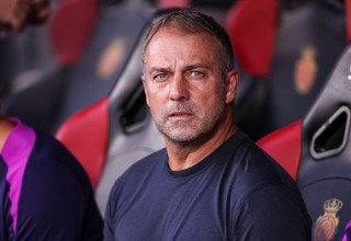 האנזי פליק מאמן ברצלונה (צילום: Europa Press Sports)