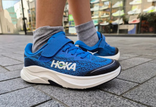 נעלי hoka (צילום: צחי הופמן)