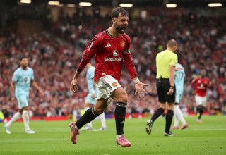 ברונו פרננדש חוגג את שער הניצחון עבור מנצ'סטר יונייטד (צילום: Daniel Chesterton/Offside)