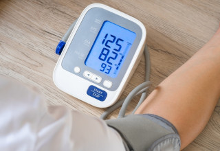 מדידת לחץ דם (צילום: שאטרסטוק)