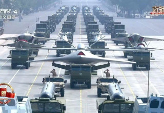 מצעד צבאי בסין (צילום: מסך מהטלוויזיה הסינית)