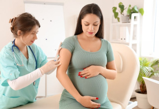 חיסון אישה בהריון, אילוסטרציה (צילום: שאטרסטוק)