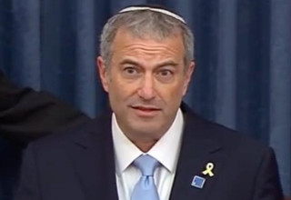 הרב ד"ר ארי ברמן בסנאט (צילום: c-span)