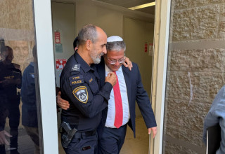 השר לביטחון לאומי, איתמר בן גביר, מפכ"ל המשטרה, דני לוי (צילום: דוברות המשטרה)