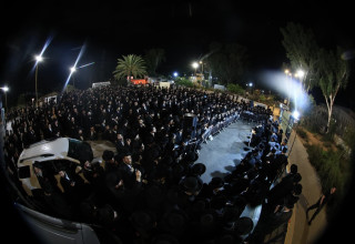 מחאת החרדים סמוך לכלא 10 (צילום: משה גולדשטיין)