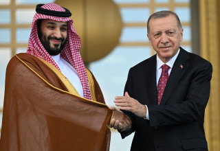 רג’פ טאיפ ארדואן ומוחמד בן סלאמן (צילום:  OZAN KOSE/AFP via Getty Images)