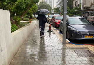 מזג אוויר גשום וחורפי  (צילום: אבשלום ששוני)