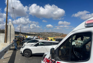 זירת הפיגוע בגוש עציון (צילום: תיעוד מבצעי מד"א)