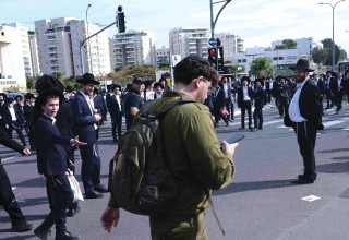 הפגנת חרדים (צילום: אבשלום ששוני)