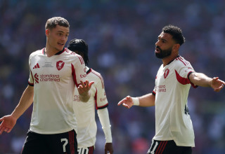 מוחמד סלאח לצד פלוריאן וירץ, ליברפול (צילום: GettyImages)