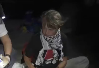גרטה במשט "סומוד" (צילום: צילום מסך רשת X)