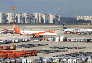 מטוסים בנתב"ג (צילום: מרק ישראל סלם)