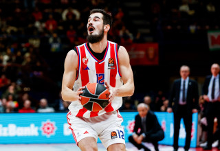 ניקולה קאליניץ', הכוכב האדום בלגרד (צילום: GettyImages)