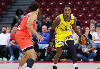 לוני ווקר, שחקן מכבי תל אביב (צילום: אודי ציטיאט)