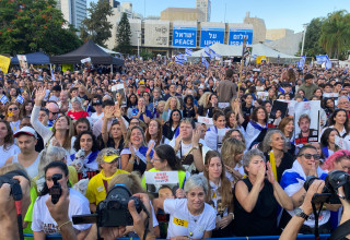 היסטוריה בכיכר החטופים  (צילום: אבשלום ששוני)