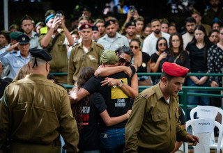סמ"ר תמיר נמרוד מובא למנוחות (צילום: חיים גולדברג פלאש 90)