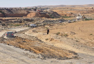 פעולות האכיפה כנגד מערכת הכבישים הבלתי חוקית בפזורה הבדואית (צילום: המועצה לכפרים בלתי מוכרים)