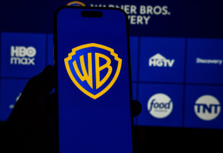 קבוצת וורנר ברוס (צילום: רויטרס)