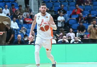 קליין נפצע יום אחרי החלפת המזוזות (צילום: ברני ארדוב)