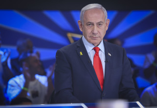 בנימין נתניהו בתוכנית "הפטריוטים" בערוץ 14 (צילום: Aloni Mor/Flash90)