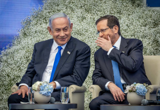 יצחק הרצוג, בנימין נתניהו (צילום: יונתן זינדל, פלאש 90)