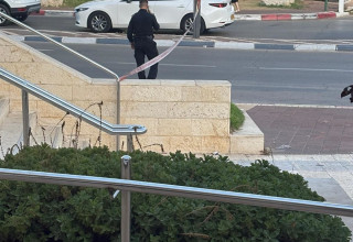 אירוע חריג בסמוך לבית משפט השלום בפתח תקווה (צילום: אלון חכמון)