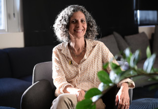 ויקי כהן אימו, של נמרוד כהן ששוחרר משבי החמאס (צילום: אבשלום ששוני)