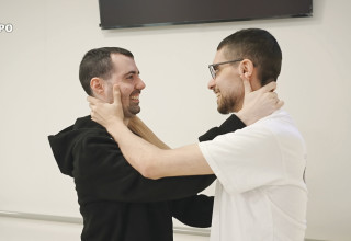 מימין: אביתר דוד וגיא גלבוע דלל נפגשים לראשונה מחוץ לשבי חמאס (צילום: לע"מ)