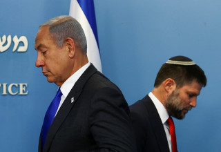 בצלאל סמוטריץ', בנימין נתניהו (צילום:  REUTERS/Ronen Zvulun)