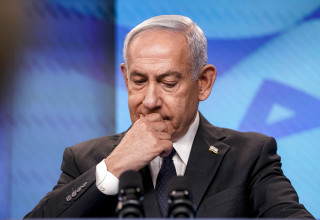 בנימין נתניהו (צילום: NATHAN HOWARD/POOL/AFP via Getty Images)