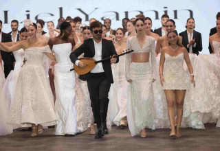 המעצבת ליאל ימין וקולקציית הכלות 2026 (צילום: עומרי רוזנגרט)