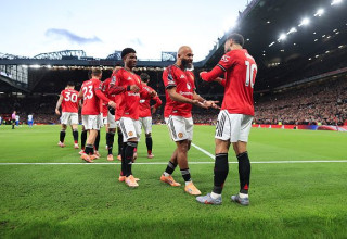 שחקני מנצ'סטר יונייטד חוגגים (צילום: Simon Stacpoole/Offside)