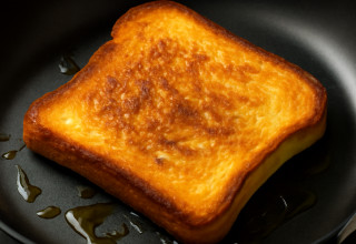 טוסט (צילום: AI)