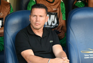 ברק בכר מאמן מכבי חיפה (צילום: ברני ארדוב)